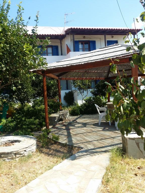 Esperides Apartment Batsi  Exterior photo